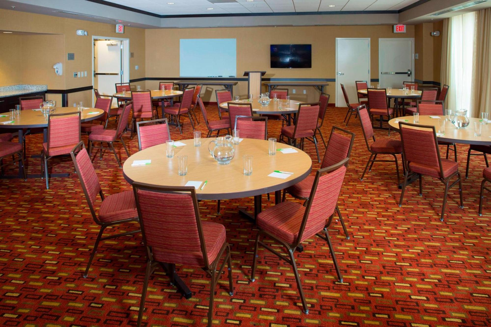 Courtyard By Marriott Dallas Midlothian At Midlothian Conference Center Exteriér fotografie