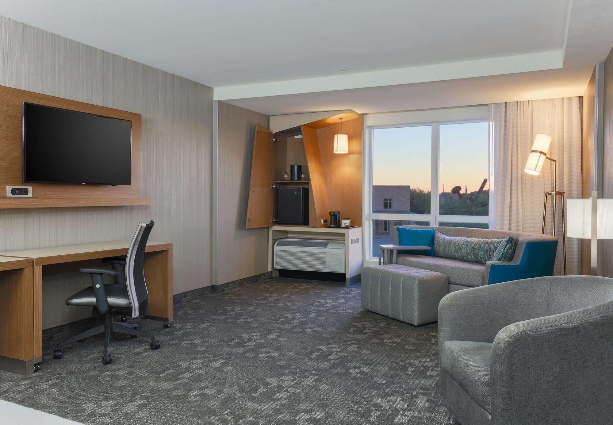 Courtyard By Marriott Dallas Midlothian At Midlothian Conference Center Exteriér fotografie
